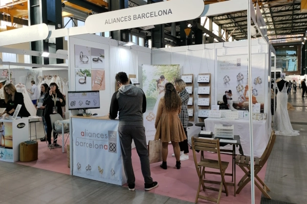 Estand de Aliances Barcelona en la feria Firanuvis de Sabedell