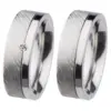 Alianzas de boda de acero con diamante