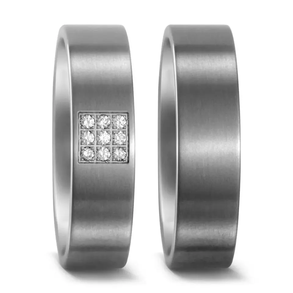 Alianzas de boda de titanio con diamantes