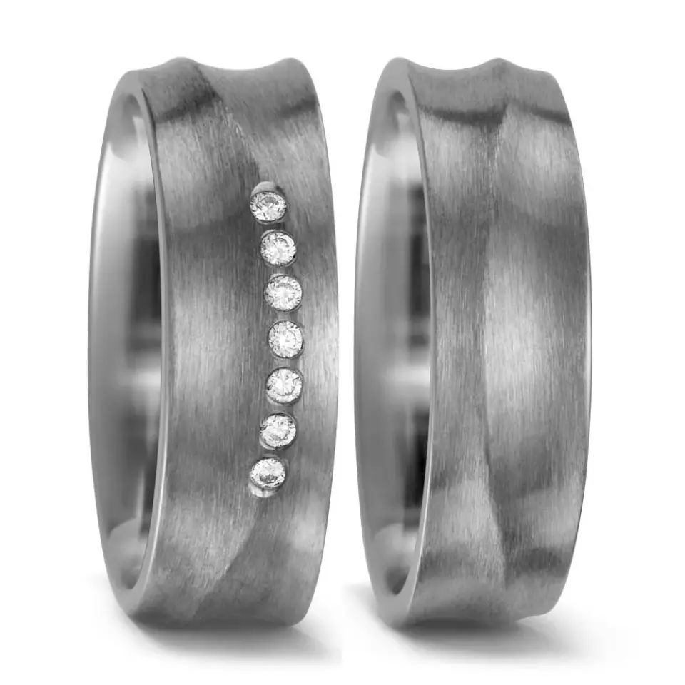 Alianzas de boda de titanio con diamantes