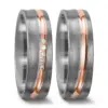 Alianzas de boda de titanio y oro rosado con diamantes