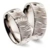 Alianzas de boda de titanio con diamantes