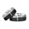 Alianzas de boda de titanio y carbono con diamantes