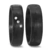 Alianzas de boda de carbono con diamantes