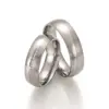 Alianzas de boda de titanio con diamantes