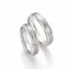 Alianzas de boda de titanio con diamantes