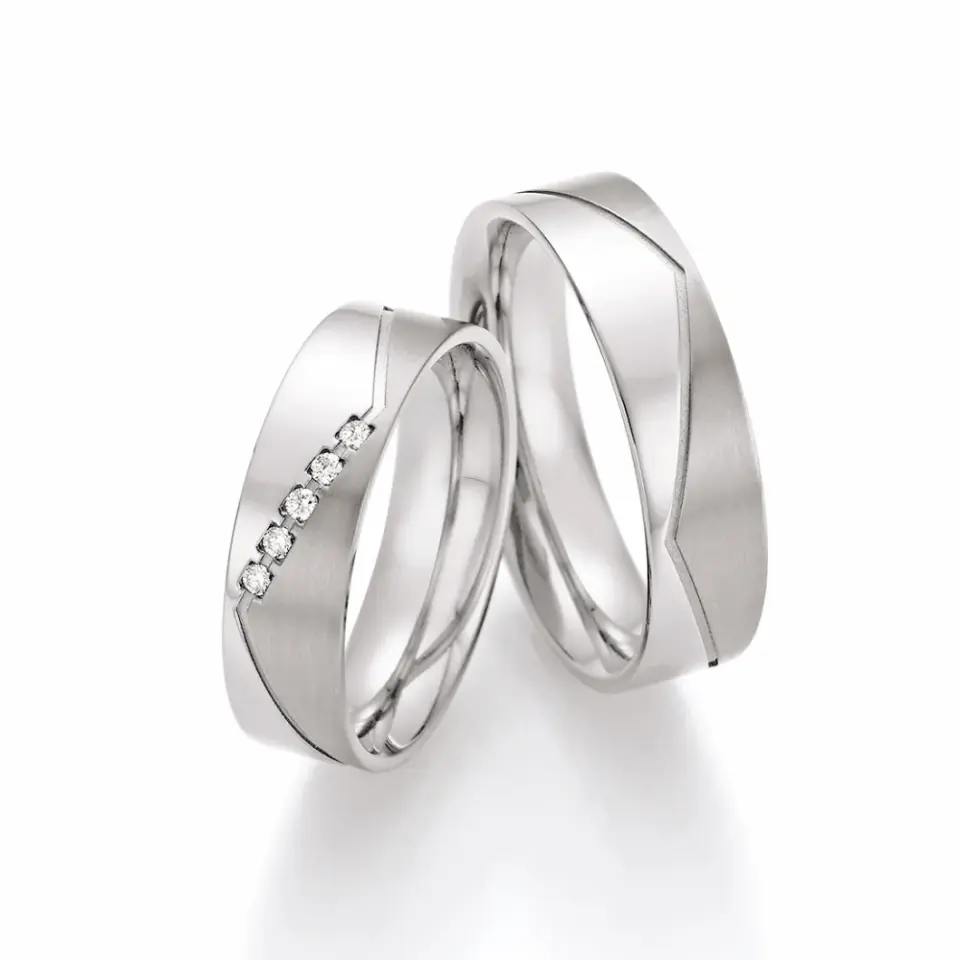 Alianzas de boda de titanio con diamantes