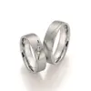 Alianzas de boda de titanio y platino con diamantes