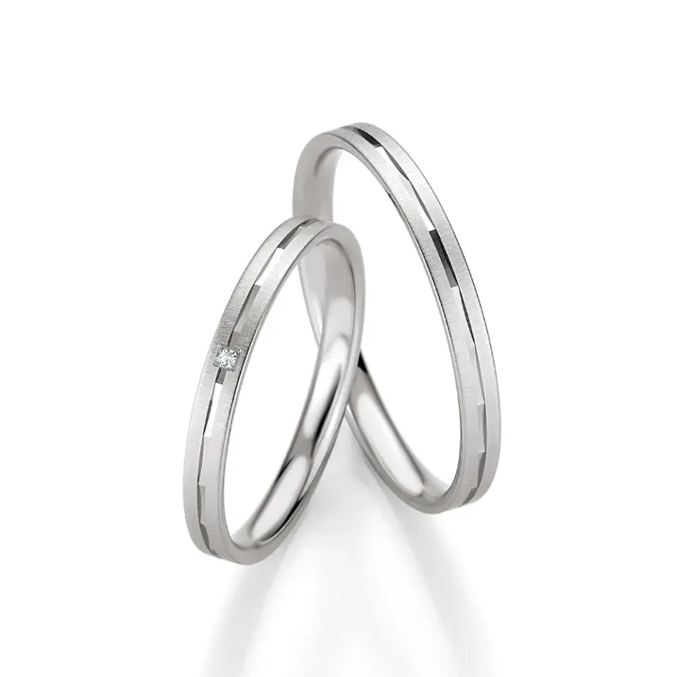 Alianzas de boda de platino con diamante