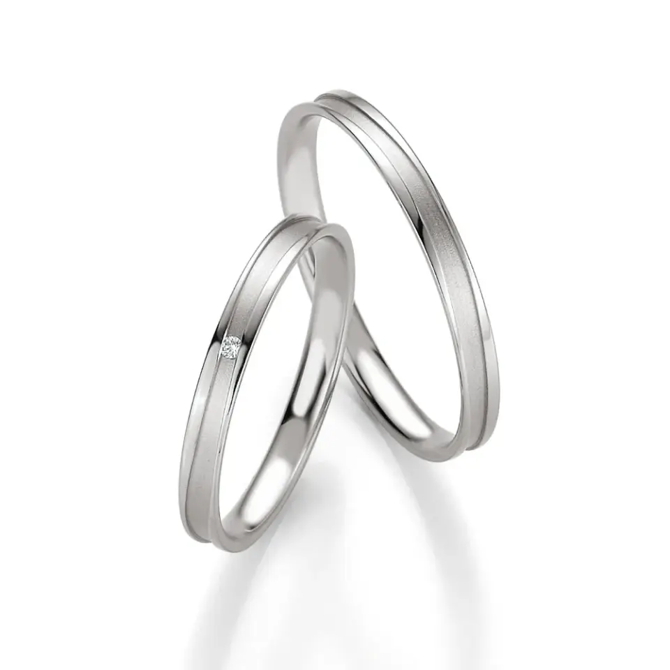 Alianzas de boda de platino con diamante