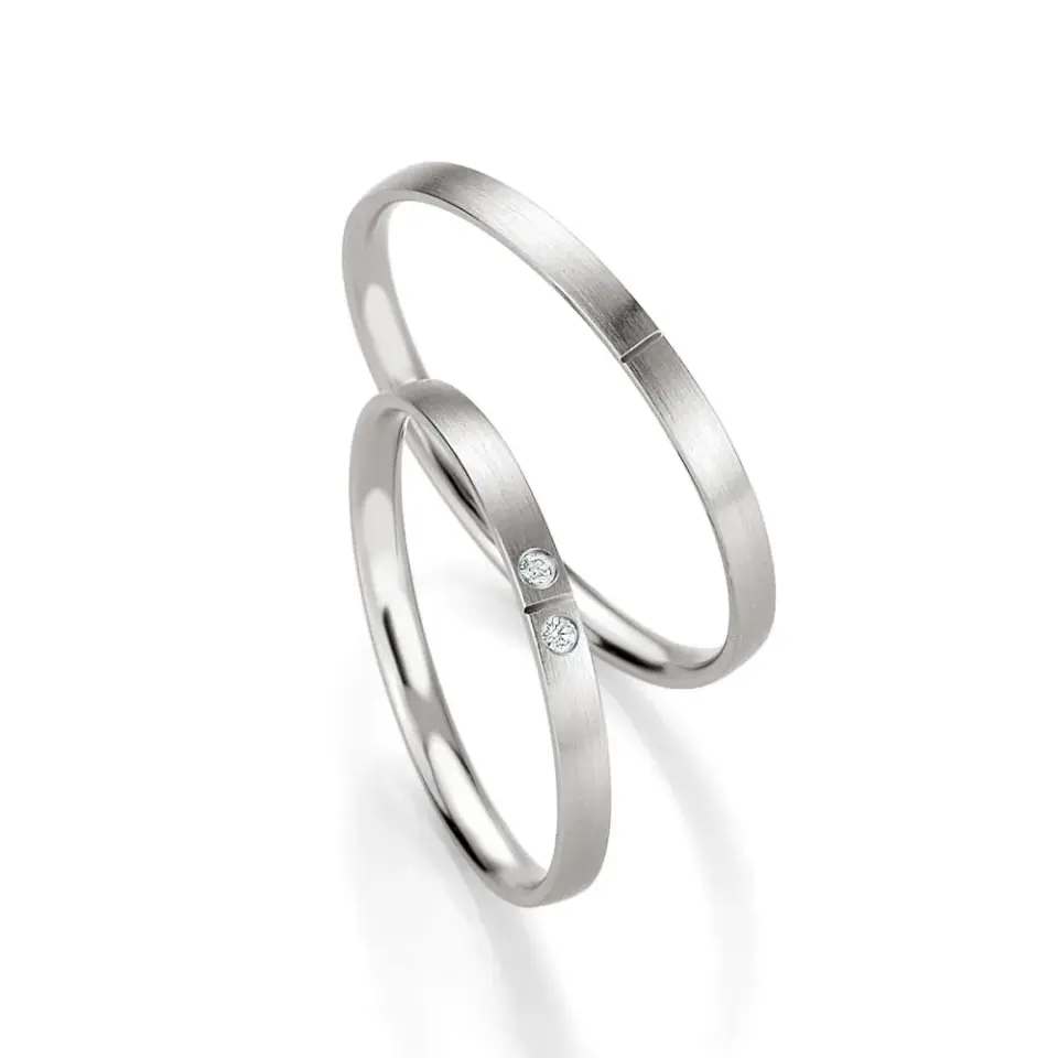 Alianzas de boda de platino con diamantes
