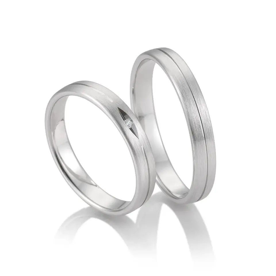 Alianzas de boda de platino con diamante