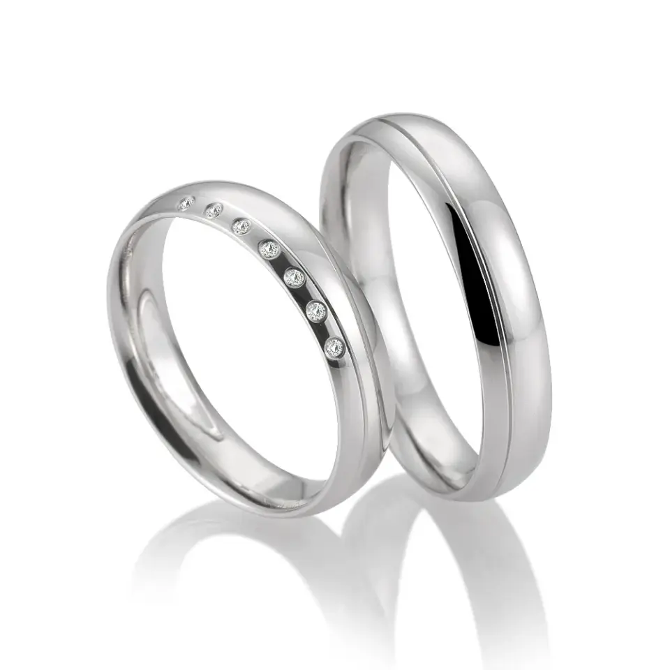 Alianzas de boda de platino con diamantes