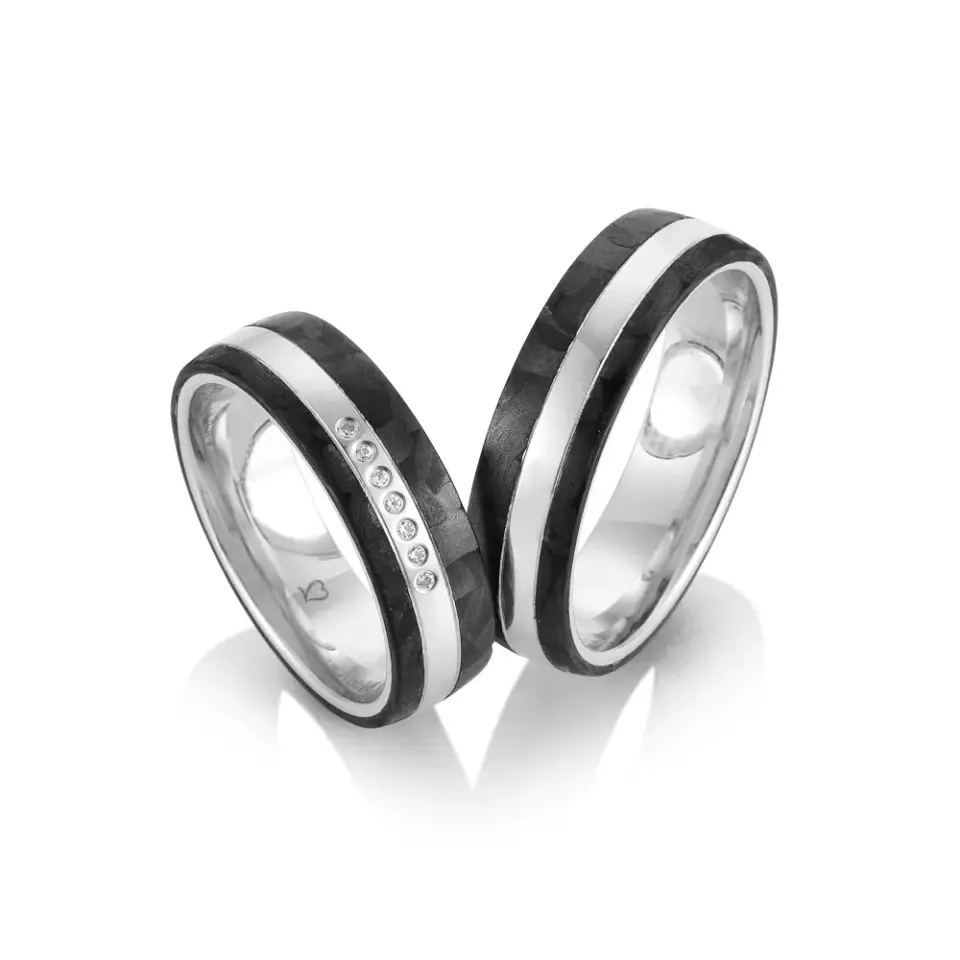 Alianzas de boda de paladio y carbono con diamantes