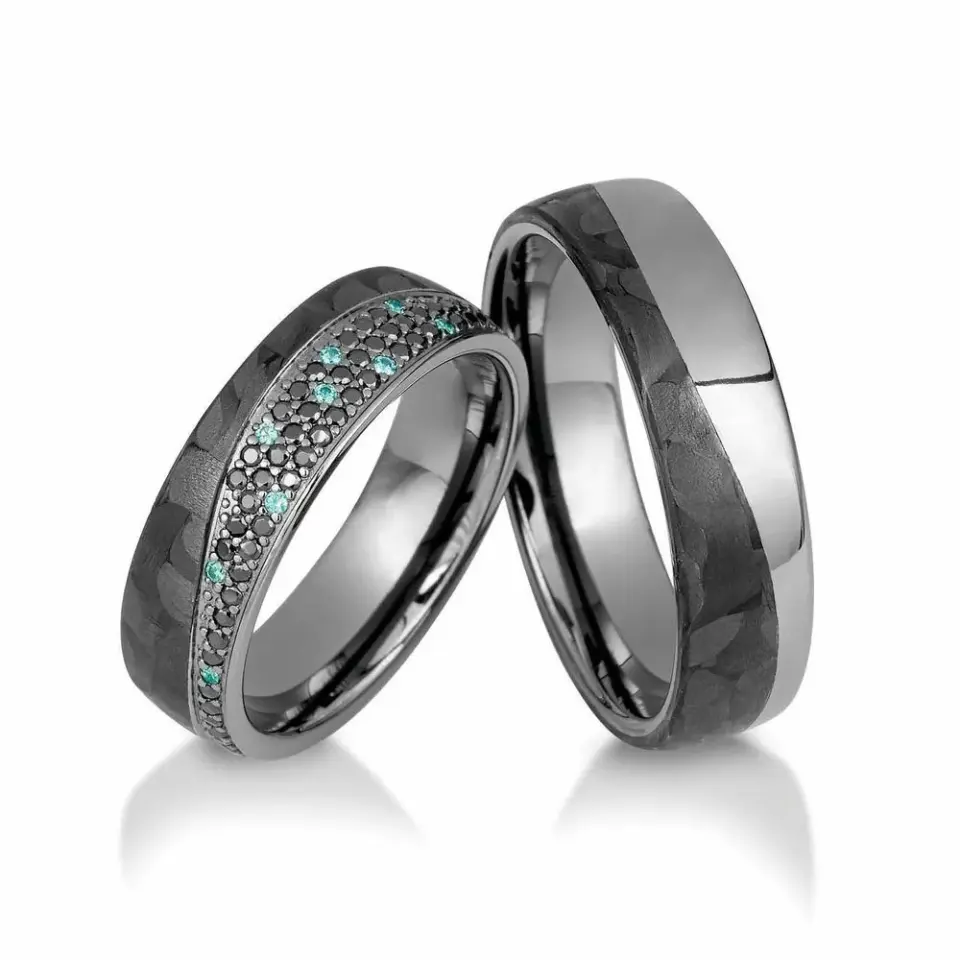 Alianzas de boda de oro gris y carbono con diamantes