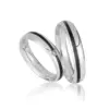 Alianzas de boda de platino y carbono con diamante