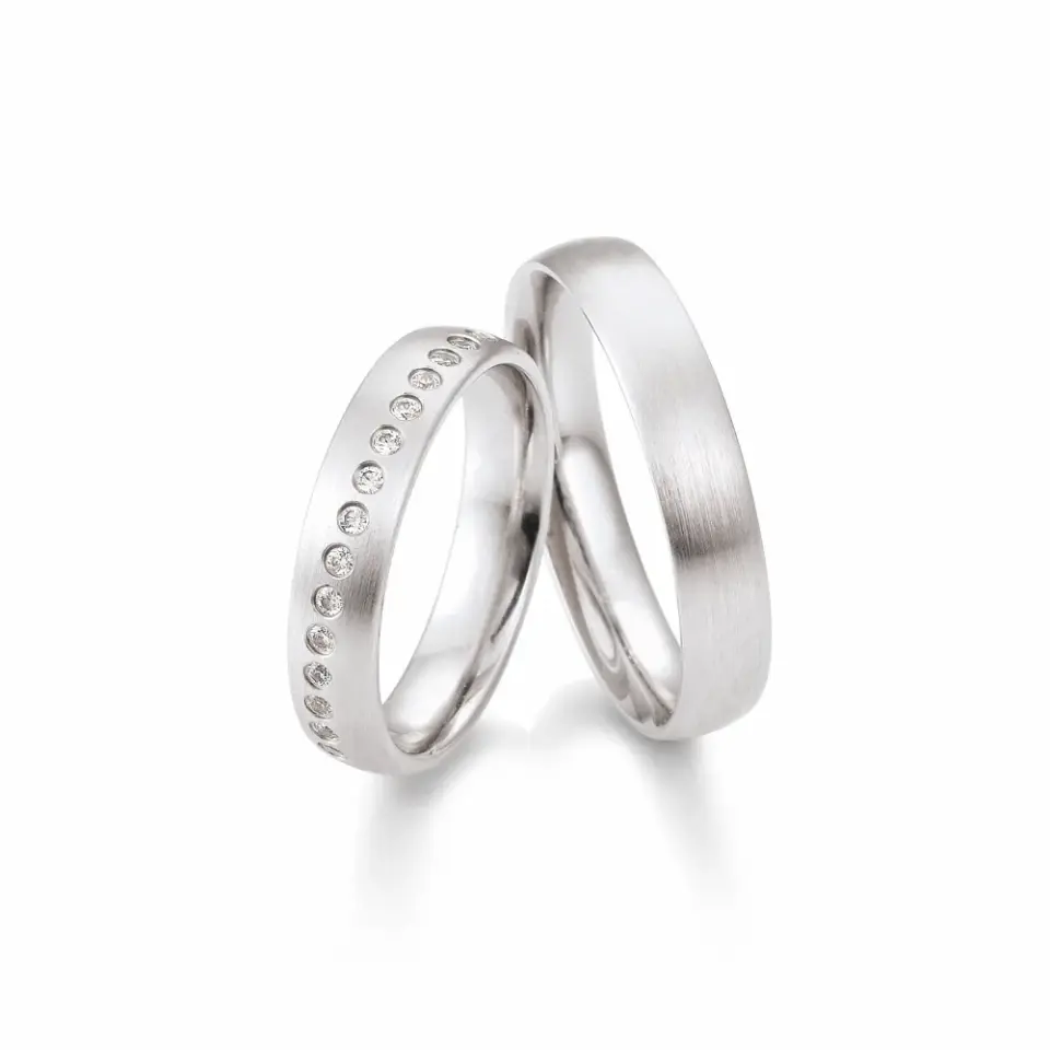 Alianzas de boda de paladio con diamantes