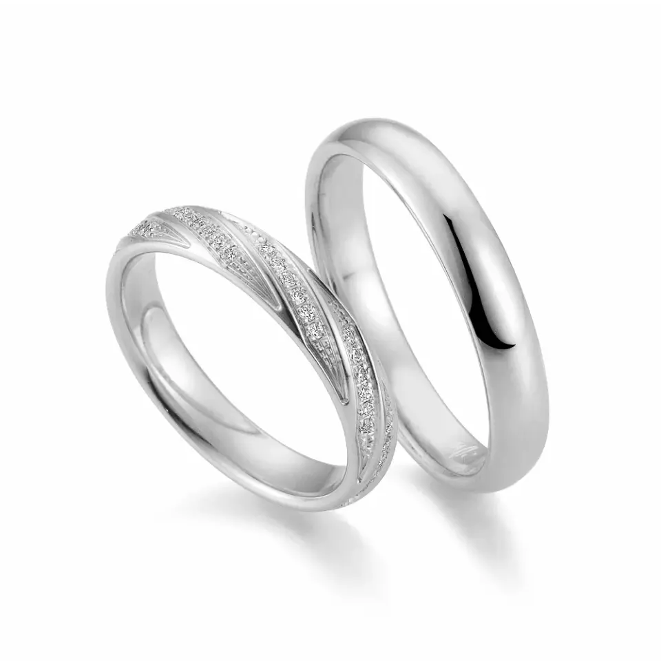 Alianzas de boda de platino con diamantes