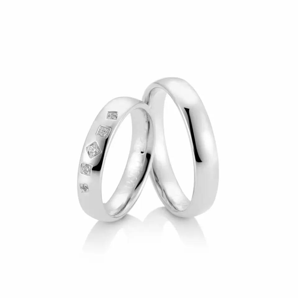 Alianzas de boda de platino con diamantes