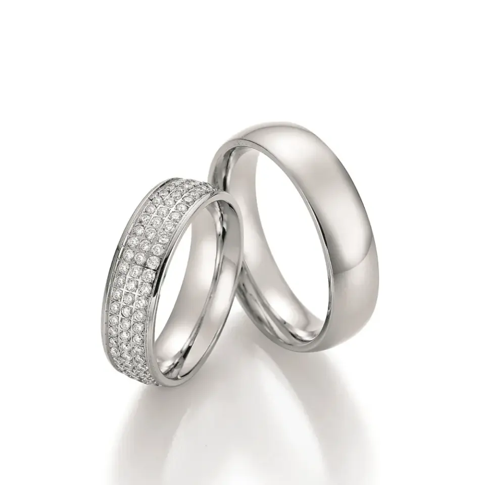 Alianzas de boda de oro blanco con diamantes