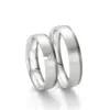 Alianzas de boda de oro blanco y oro gris con diamante