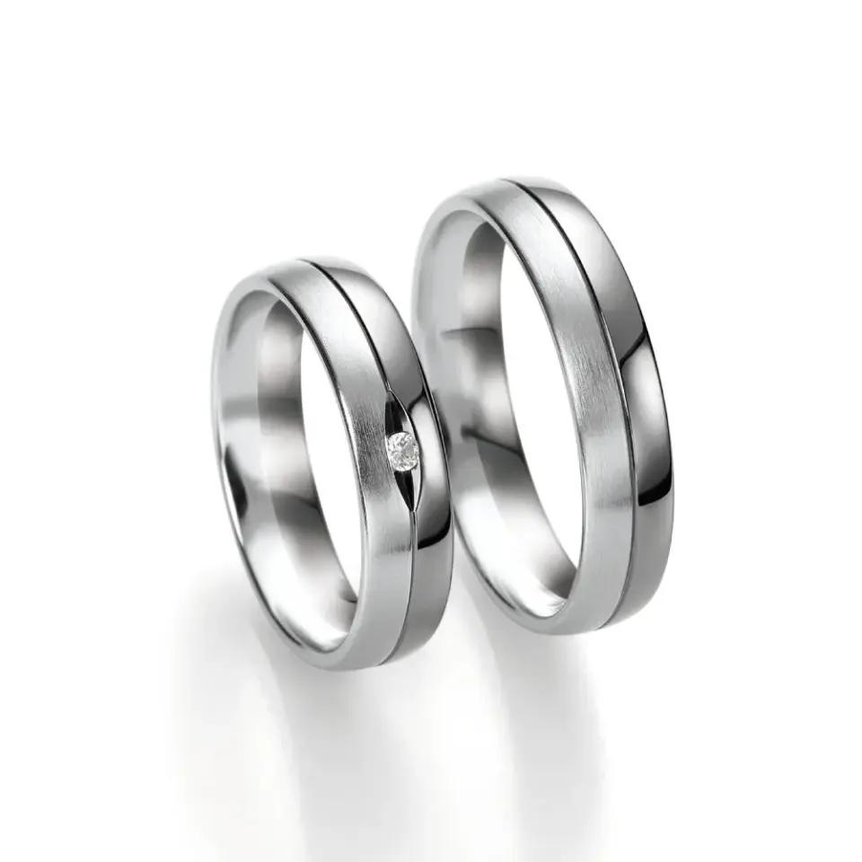 Alianzas de boda de oro blanco y oro gris con diamante