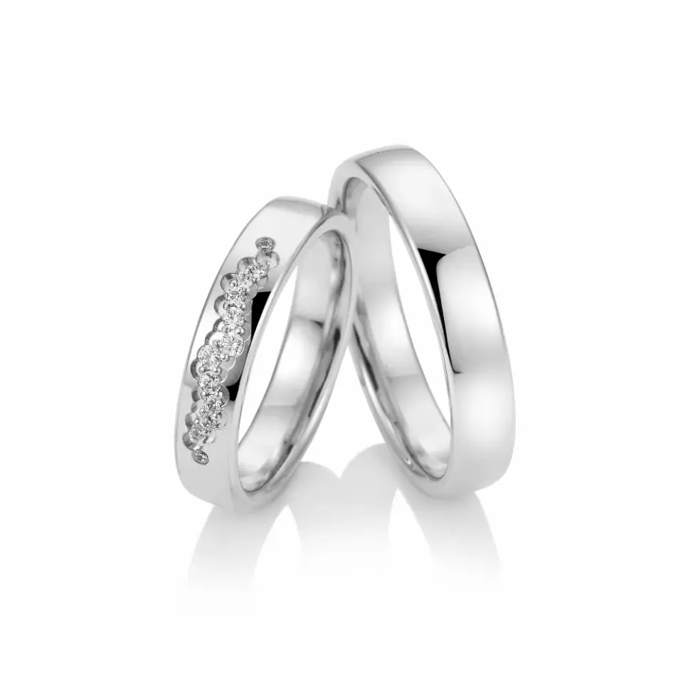 Alianzas de boda de oro blanco con diamantes