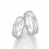 Alianzas de boda de plata con diamantes