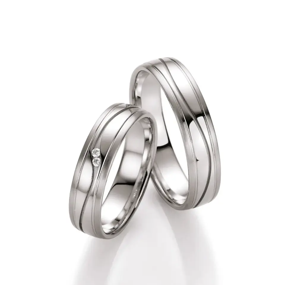 Alianzas de boda de paladio con diamantes