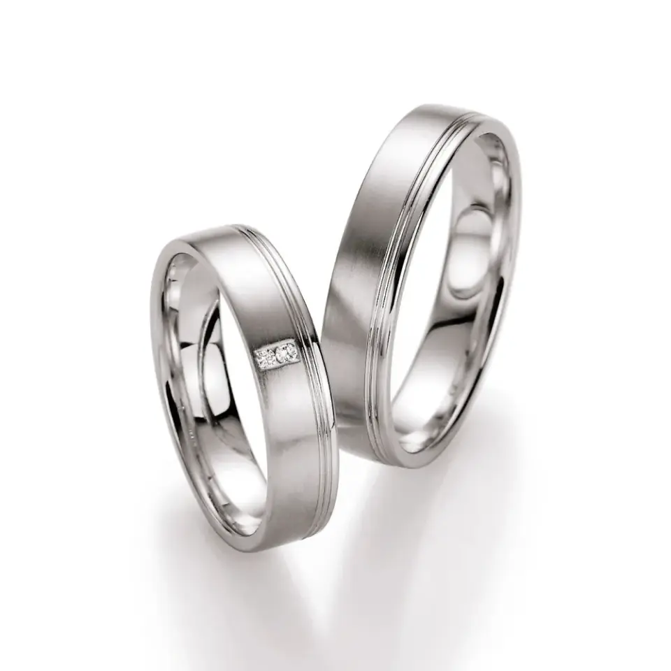 Alianzas de boda de oro blanco con diamantes