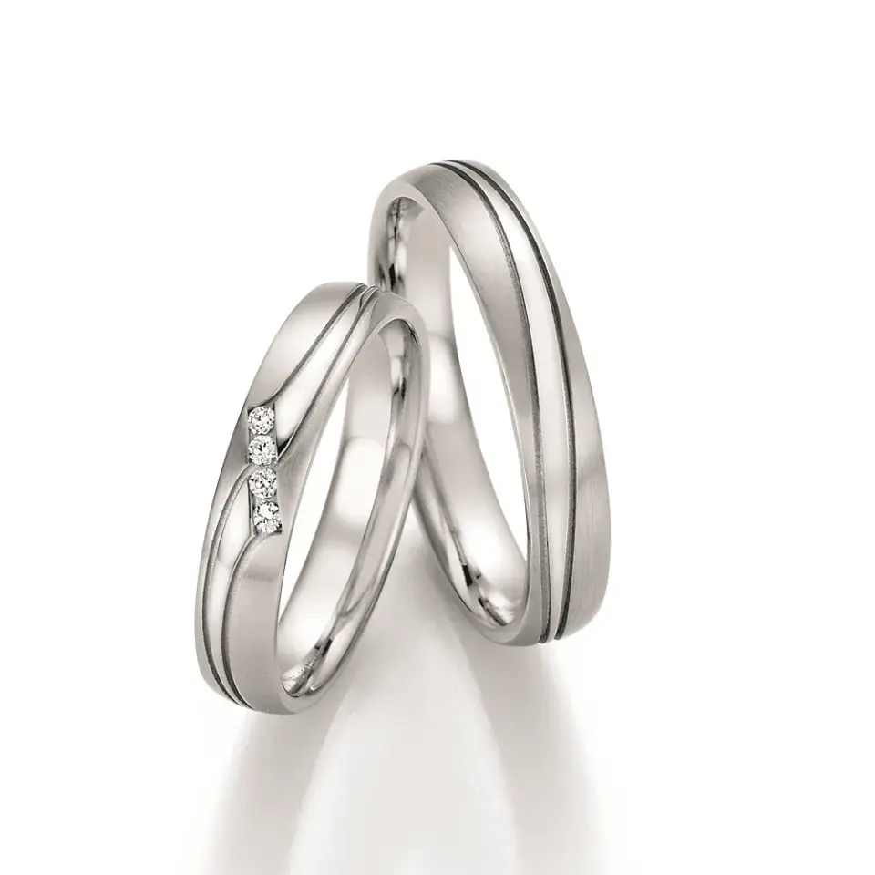 Alianzas de boda de oro blanco con diamantes