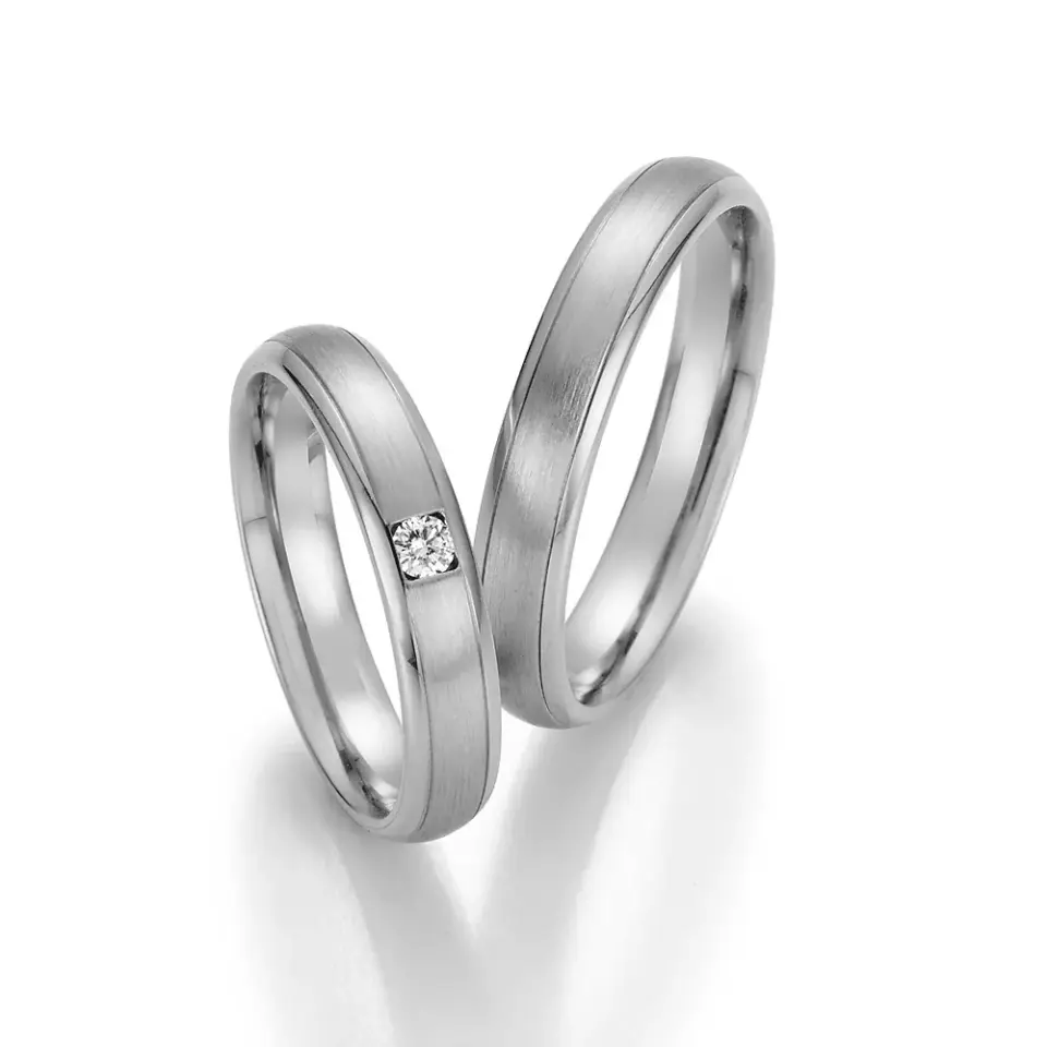 Alianzas de boda de paladio con diamante