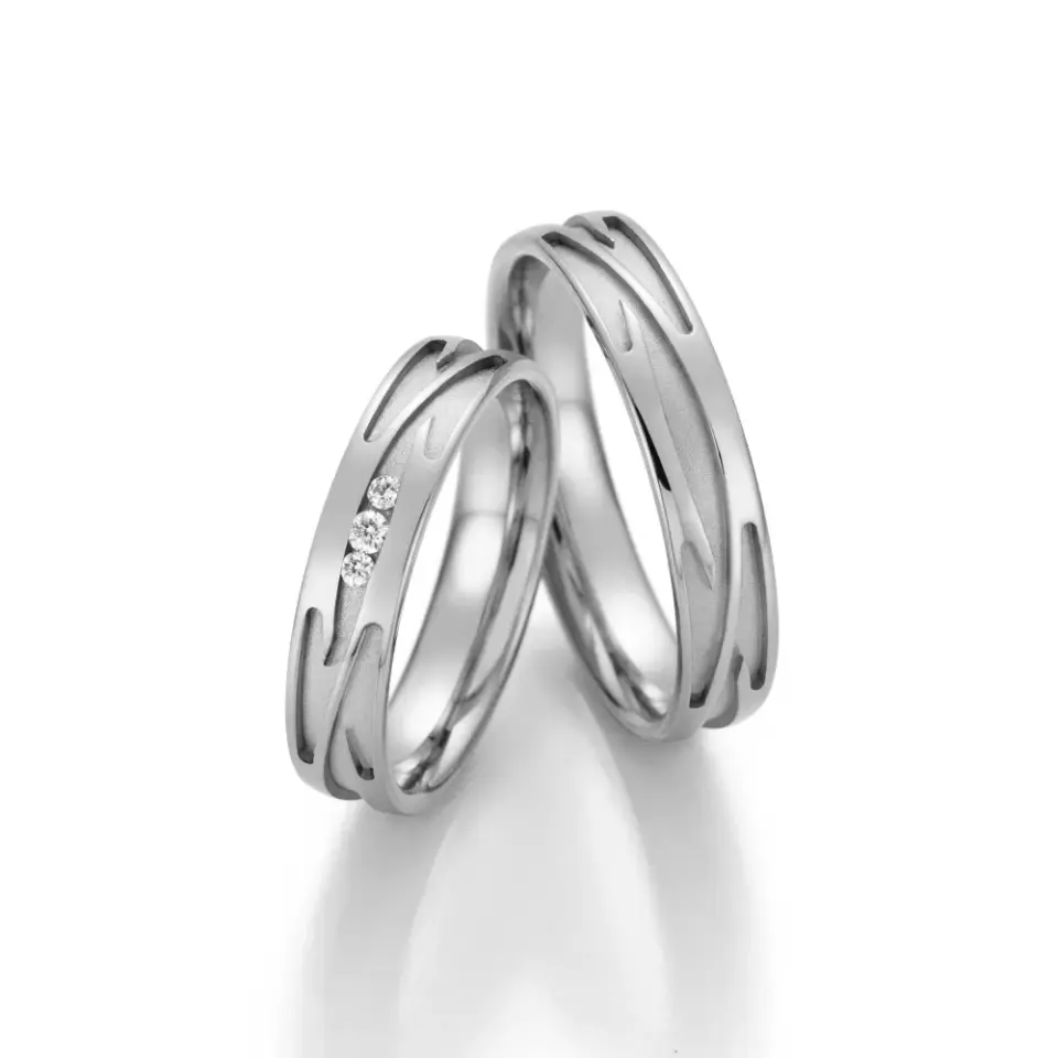 Alianzas de boda de paladio con diamantes
