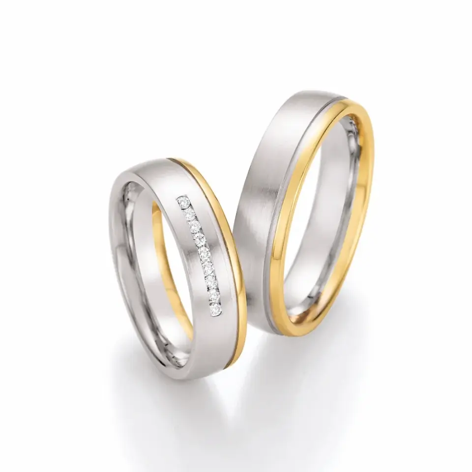 Alianzas de boda de paladio y oro amarillo con diamantes