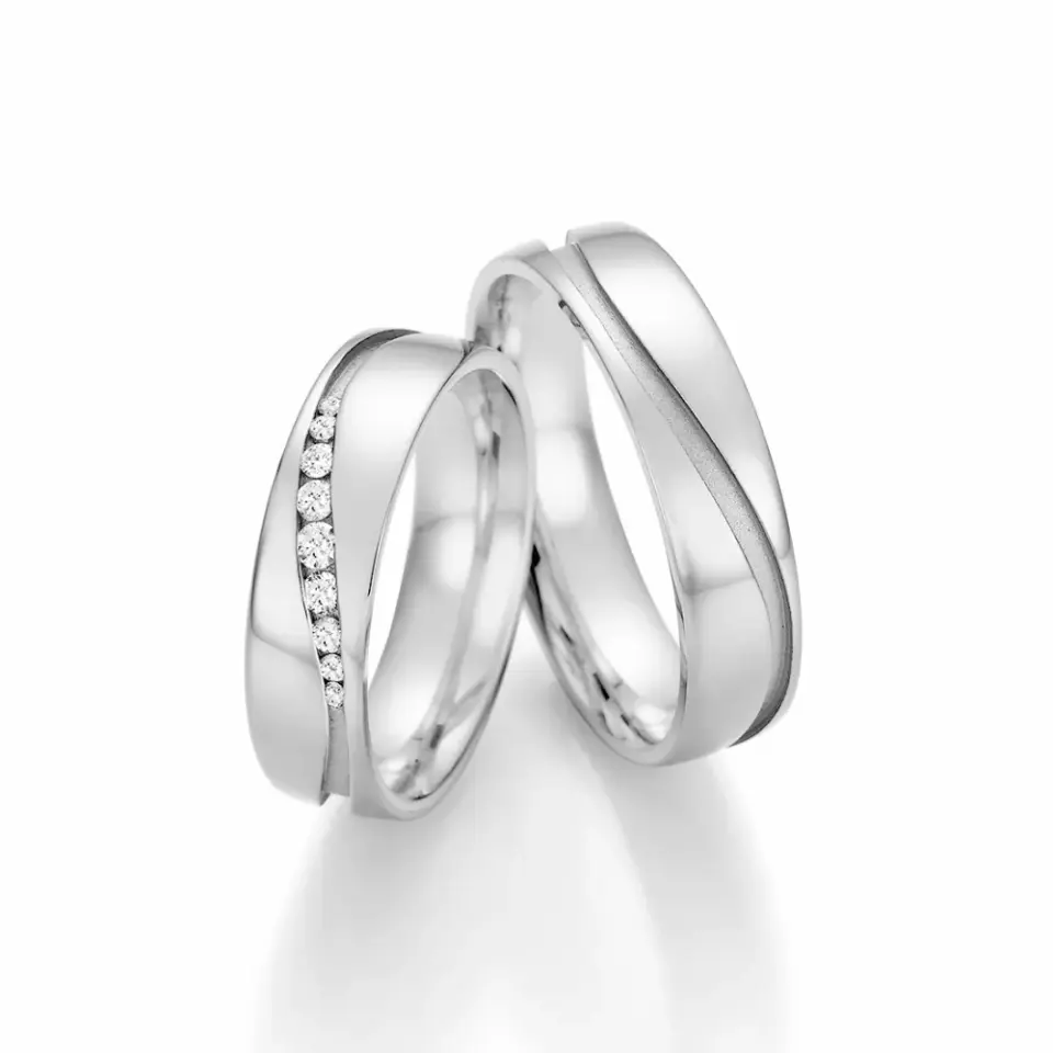 Alianzas de boda de paladio con diamantes