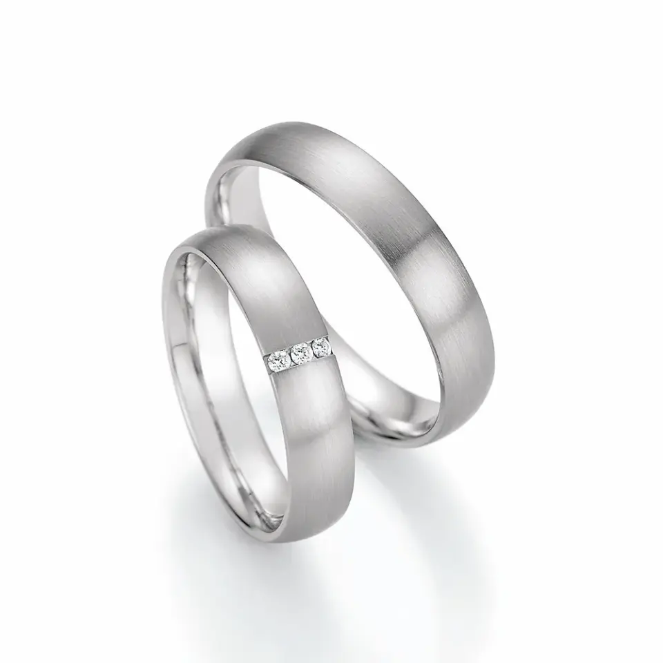 Alianzas de boda de oro blanco con diamantes