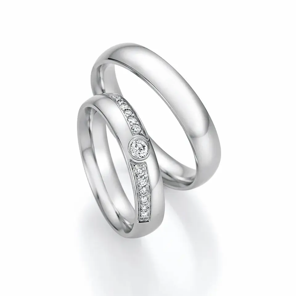 Alianzas de boda de paladio con diamantes