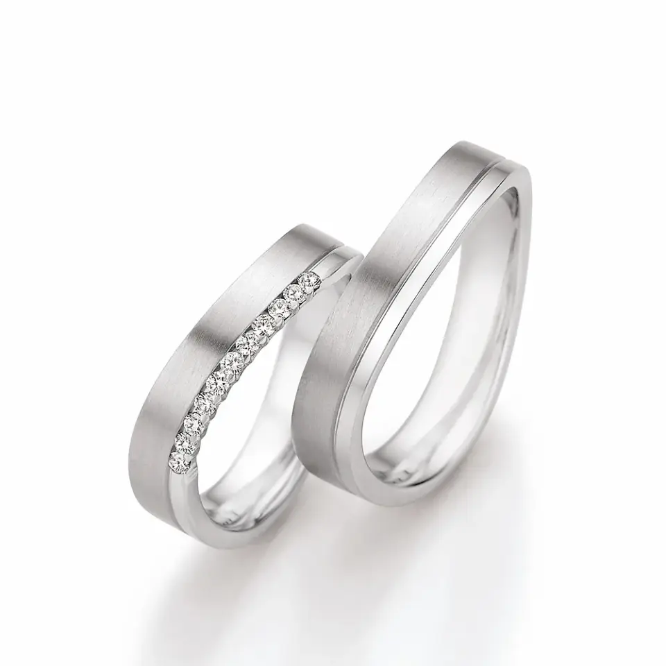 Alianzas de boda de paladio con diamantes