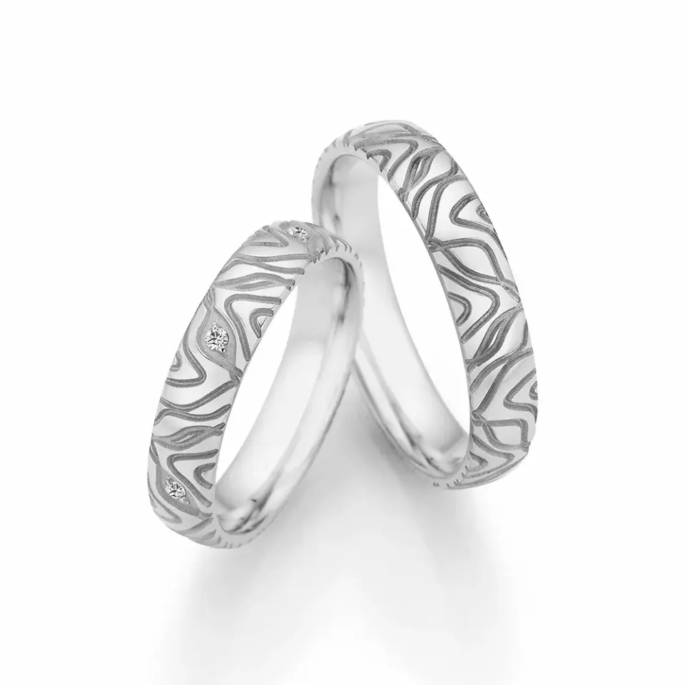 Alianzas de boda de paladio con diamantes