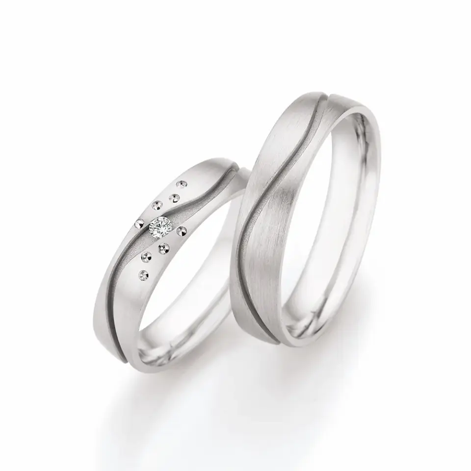 Alianzas de boda de paladio con diamante