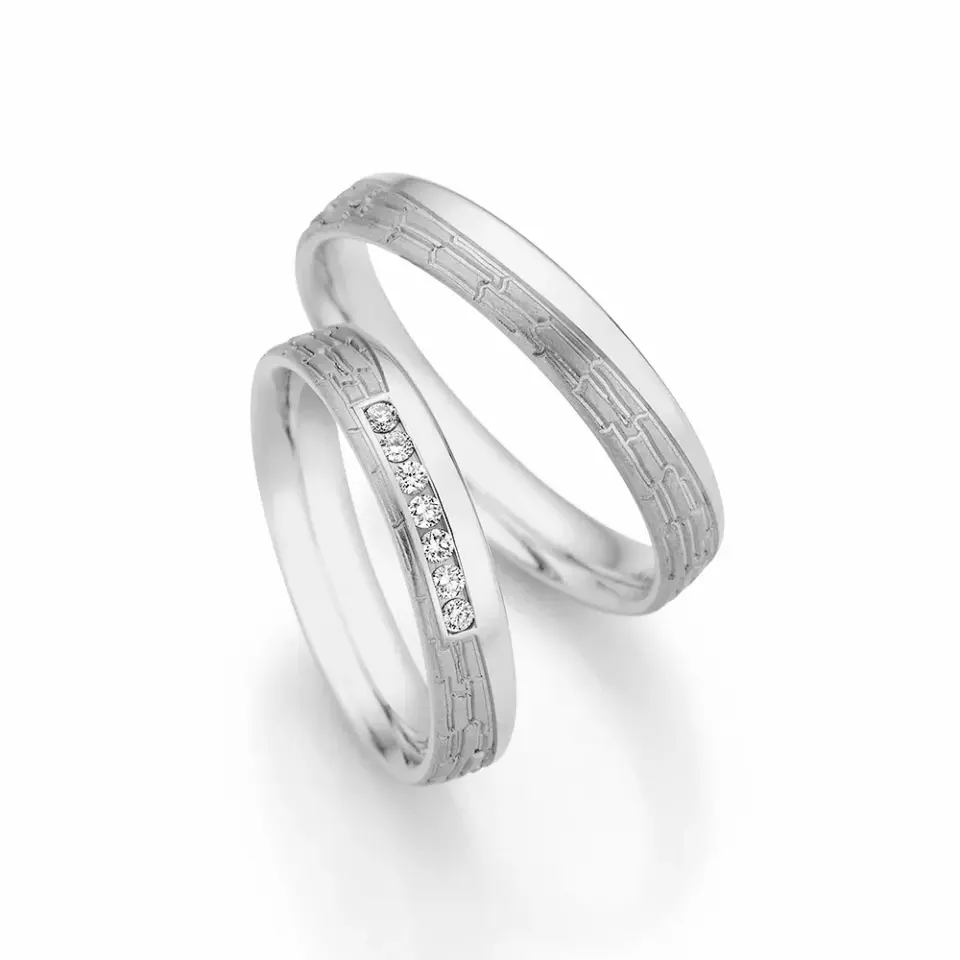 Alianzas de boda de paladio con diamantes