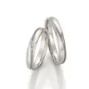 Alianzas de boda de oro blanco con diamantes