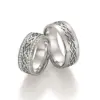 Alianzas de boda de paladio con diamantes