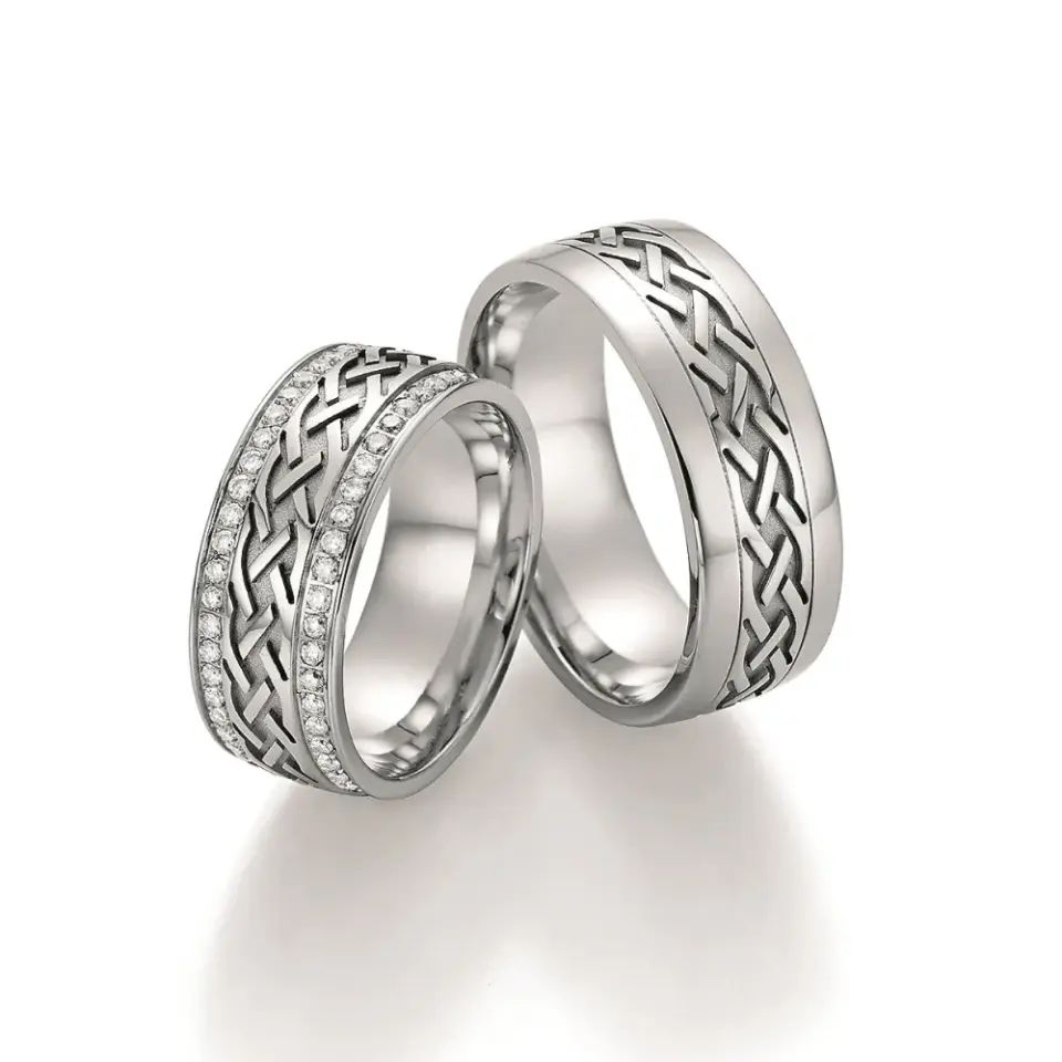 Alianzas de boda de paladio con diamantes
