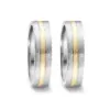 Alianzas de boda de acero y oro amarillo