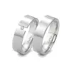 Alianzas de boda de acero con diamante