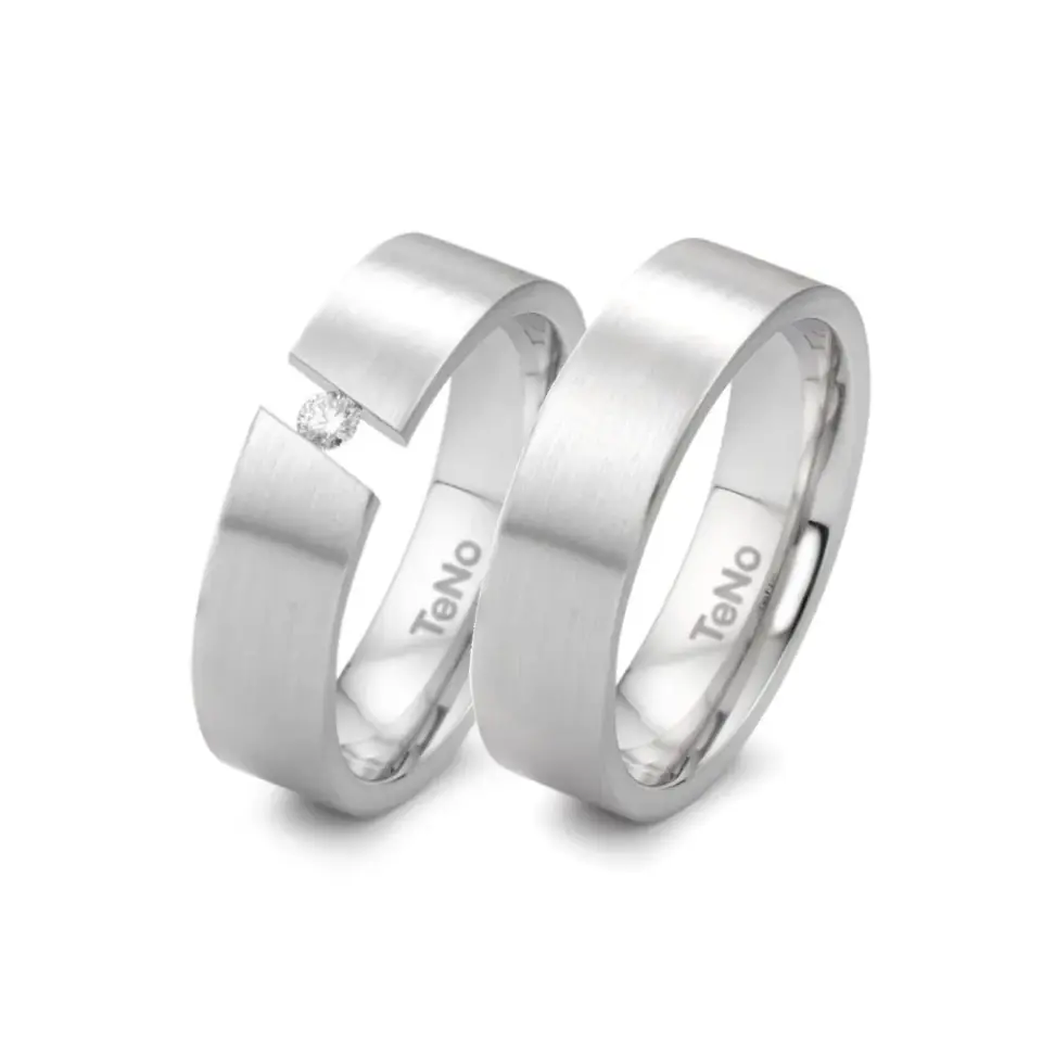 Alianzas de boda de acero con diamante