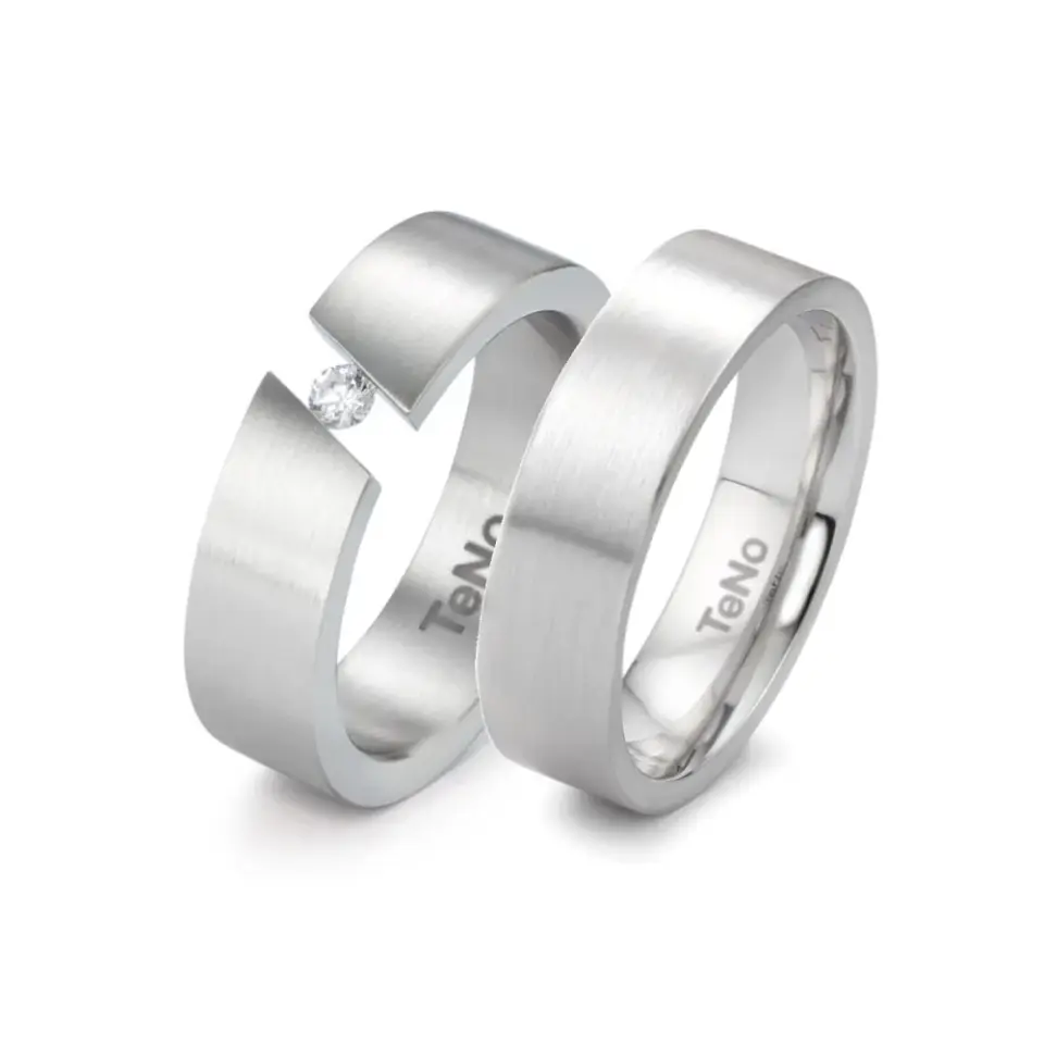 Alianzas de boda de acero con diamante
