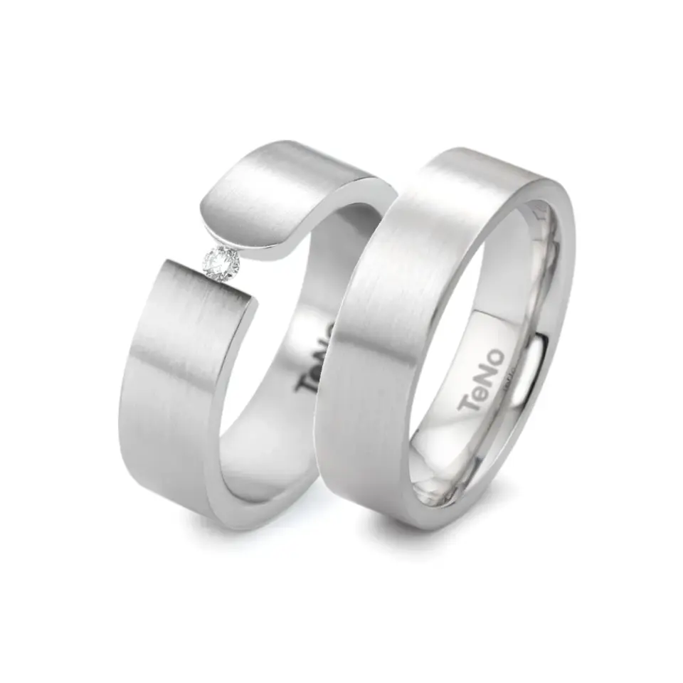 Alianzas de boda de acero con diamante