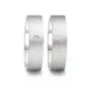 Alianzas de boda de acero con diamante